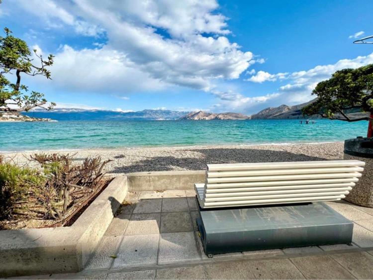 Art Suite Jurandvor Baška Esterno foto